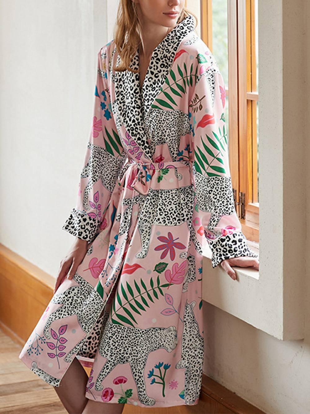 Dressing Pink Snow Leopard Silk Robe Set